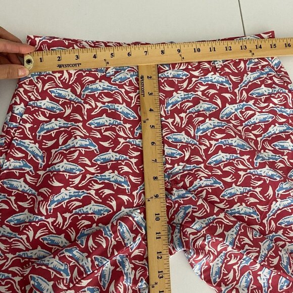 Vineyard Vines Performance Breaker Shorts Size 30 Red Mariner Fish Pattern - Picture 9 of 10